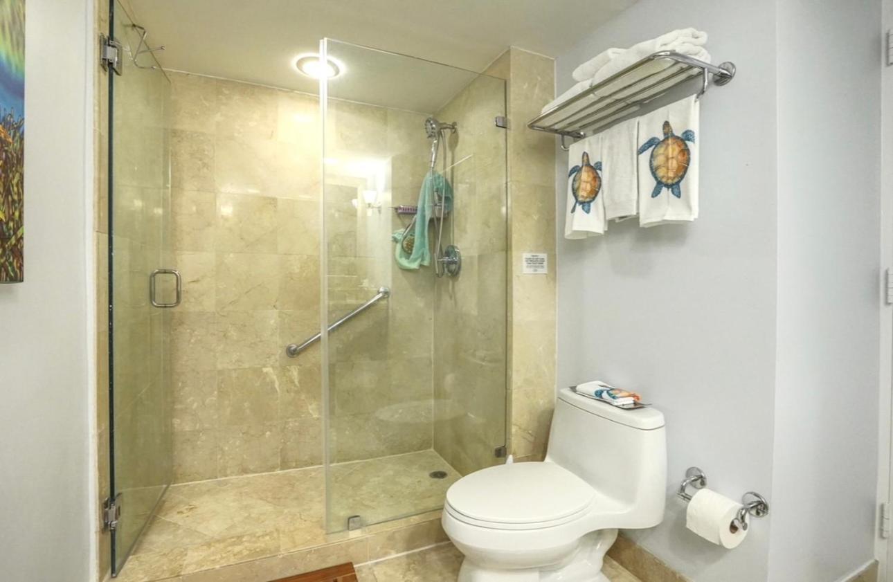 Galleryone Doubletree Hilton Gc Turtle Cove Fort Lauderdale Exterior photo
